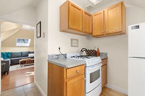 Spacious Old Town Home Walk to Dining & Culture!