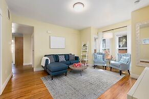 Spacious Old Town Home Walk to Dining & Culture!