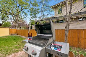 Spacious Old Town Home Walk to Dining & Culture!