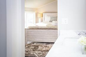 Greeley Station UNC Retreat w/ Fire Pit & Bikes