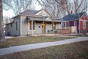 Greeley Station UNC Retreat w/ Fire Pit & Bikes