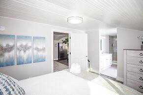 Greeley Station UNC Retreat w/ Fire Pit & Bikes