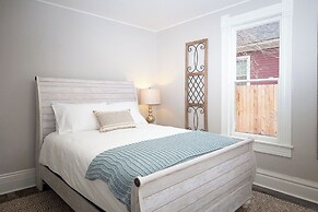 Greeley Station UNC Retreat w/ Fire Pit & Bikes