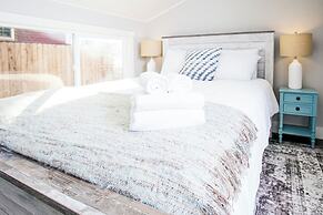 Greeley Station UNC Retreat w/ Fire Pit & Bikes