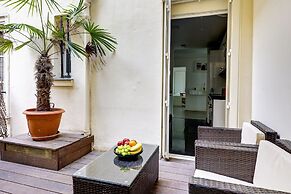 Elegant 3BR Arc de Triomphe