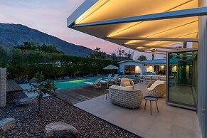 Luxury 4-bedroom Home With Pool Spa Stunning Mountain Views
