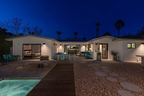 Luxury 4-bedroom Home With Pool Spa Stunning Mountain Views