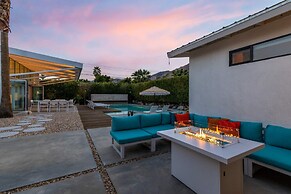 Luxury 4-bedroom Home With Pool Spa Stunning Mountain Views