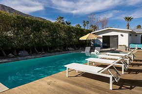 Luxury 4-bedroom Home With Pool Spa Stunning Mountain Views