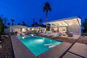 Luxury 4-bedroom Home With Pool Spa Stunning Mountain Views
