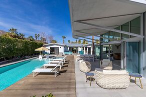 Luxury 4-bedroom Home With Pool Spa Stunning Mountain Views