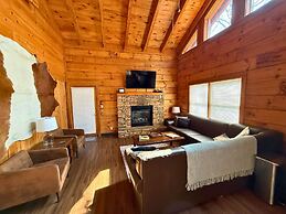 Hunter Hills Haven - Secluded Luxe Cabin Getaway With Mountain Views S