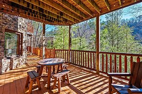 Knotty Pines - Lux Lodge Pool Theater Hot Tub