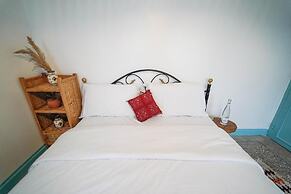Anza Sets House