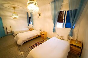 Anza Sets House