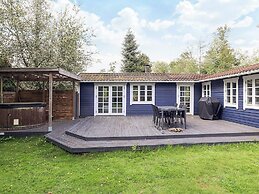 6 Person Holiday Home in Gedser