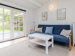 6 Person Holiday Home in Gedser