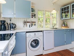 6 Person Holiday Home in Gedser