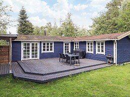 6 Person Holiday Home in Gedser