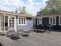 6 Person Holiday Home in Gedser
