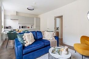 Modern 1BR Downtown Stay