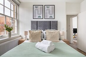 Modern 1BR Downtown Stay