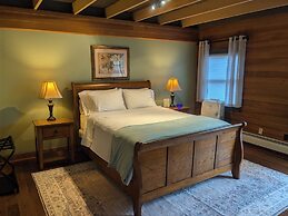 The Carriage House Inn Bed and Breakfast