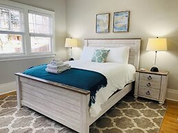 The Bungalow Retreat by UNC - Free Bikes!