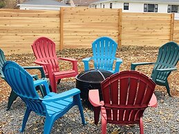 The Bungalow Retreat by UNC - Free Bikes!