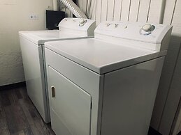 The Bungalow Retreat by UNC - Free Bikes!