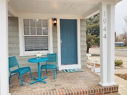 The Bungalow Retreat by UNC - Free Bikes!