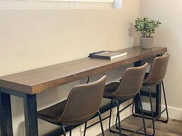 The Bungalow Retreat by UNC - Free Bikes!