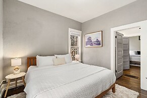 Old Town Retreat w/ Hot Tub Perfect for Groups!