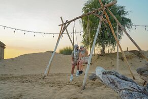 Al Marmoom Oasis Luxury Tents and Bedouin Experience