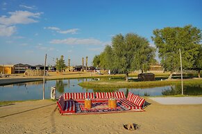 Al Marmoom Oasis Luxury Tents and Bedouin Experience