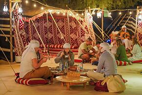 Al Marmoom Oasis Luxury Tents and Bedouin Experience