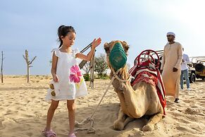 Al Marmoom Oasis Luxury Tents and Bedouin Experience