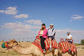 Al Marmoom Oasis Luxury Tents and Bedouin Experience