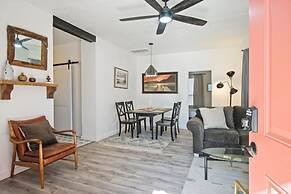 Cozy Plaza Hideaway Queen Bed Fast Wifi N40-1