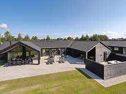 5 Star Holiday Home in Bogense