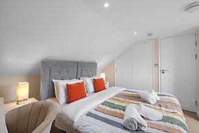 Stylish 4 Bedroom Home in Brightside Ave