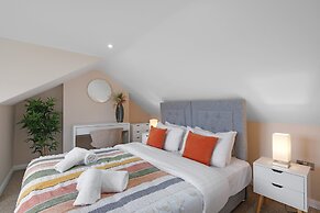 Stylish 4 Bedroom Home in Brightside Ave