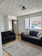 Hartlepool - House - Sleeps 5 - Parking