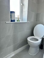 Hartlepool - House - Sleeps 5 - Parking