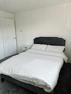 Hartlepool - House - Sleeps 5 - Parking