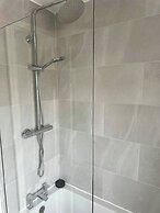 Hartlepool - House - Sleeps 5 - Parking