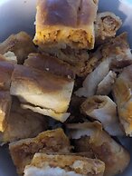 Assos Pırnal Köy Evi