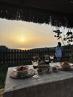 Assos Pırnal Köy Evi