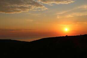 Assos Pırnal Köy Evi