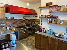 Assos Pırnal Köy Evi